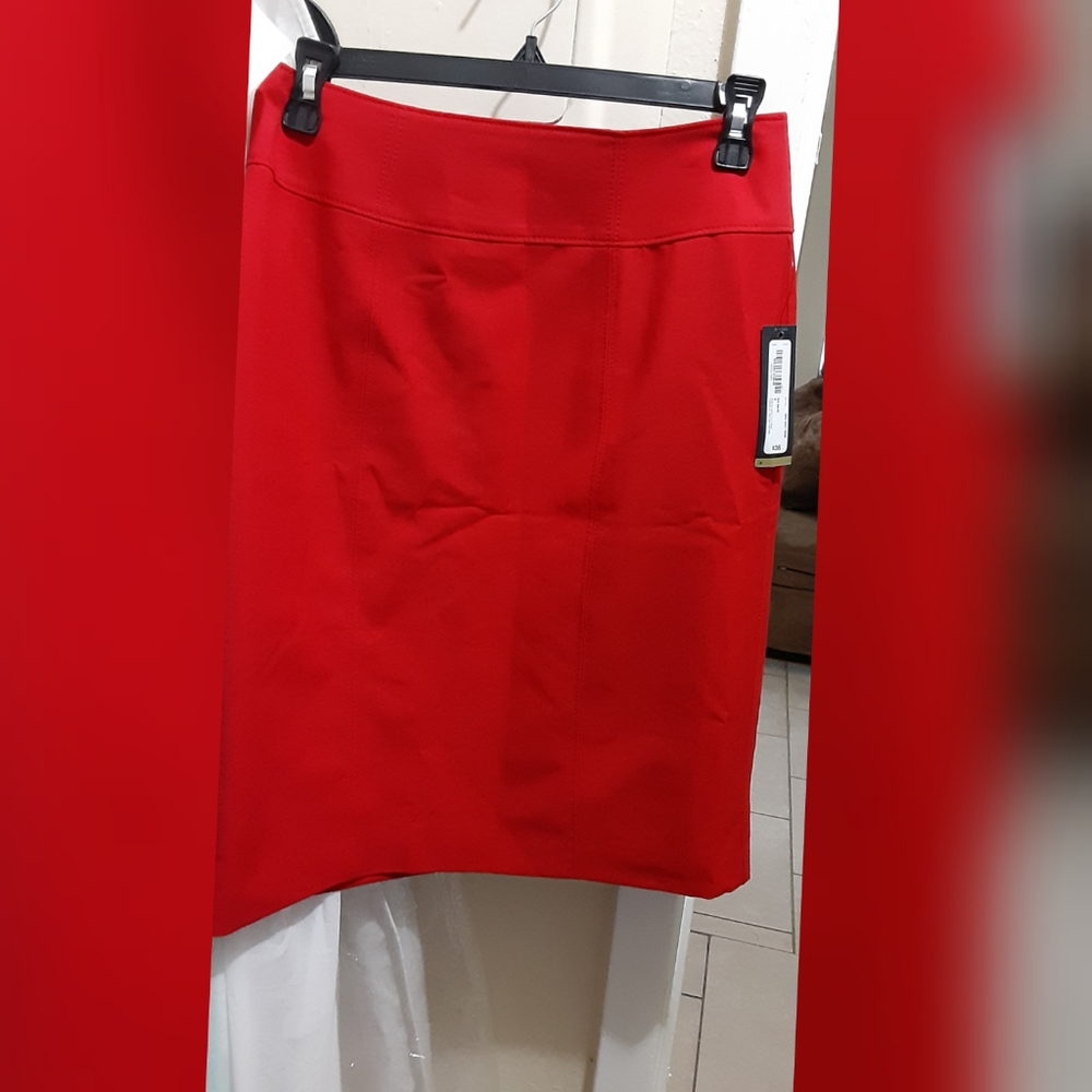 New Worthington Red Skirt
